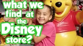 DISNEY STORE FUN!!