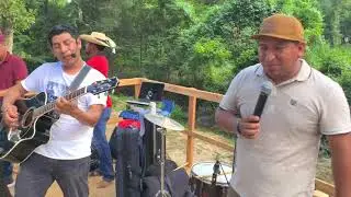 El compa Max y Jos&eacute; Jr.Orozco / Un palomazo