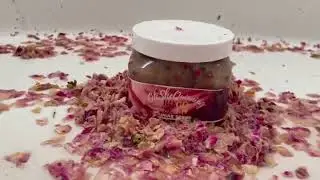 OhSheQuinning Rose Gold Sugar Scrub