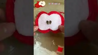 how to make a felt apple pouch!! 🍎🪡🎒 #apple #feltdiy #sewing #pouch #tutorial #beabadoobee #cute