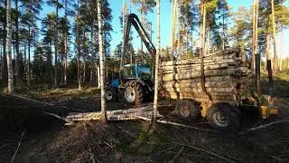 Valtra 6200 i skogen