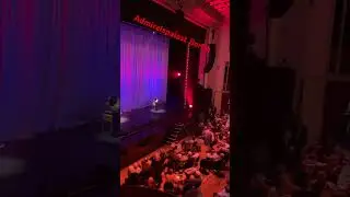 Kurz vor Showbeginn im Admiralspalast Berlin!