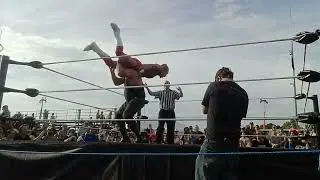 7e combat (V1) : Dylan Donovan Contre Benjamin Tull, Show de lutte, du 13 Juillet &agrave; l'expo de TR