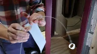 Инструмент под дверью
