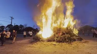 St. Marks Episcopal Church hosts annual 'Burning of the Greens' event