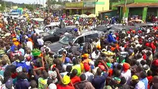 RAILA ODINGA BRINGS DOWN LUANDA, VIHIGA COUNTY AS HE MAKES A MIGHTY STOPOVER TO ADDRESS RESIDENTS!!