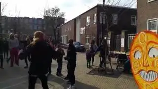Assadaaka Community - Lente feest met een optocht door stichting ACCU