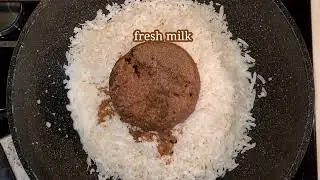 HOW TO MAKE PAN DE COCO FILLING WITH DESICCATED COCONUT FLAKES || THE UNSALTED KITCHEN #shorts