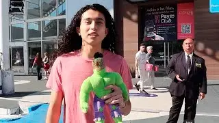 Corren a Leo Cop para siempre de la plaza