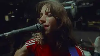 Phoebe Go - Leave (Live)
