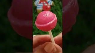 Strawberry center rolled bubble gum pop Amazing strawberry flavoured lollipop candy #lollipop #candy