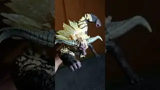 Posing s.h.monsterarts rajang#shfiguarts #monster #monsterhunter #rajang #fyp #bandai #monstertruck
