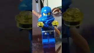 Lego jay esta controlado su poder de rayo