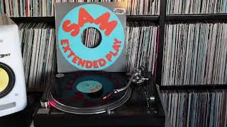 Mike And Brenda Sutton - Don't Let Go Of Me (Grip My Hips And Move Me) (1982)