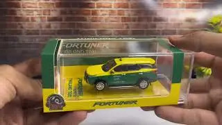 Литая модель такси Toyota Fortuner Thailand | Такси Fortuner