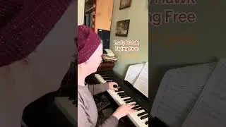 1.9.26 Lady Hawk Flying Free 🤷&zwj;♀️#fyp  #music  #piano #fantasymusic  #gamermusic  #moviemusic #hawk