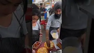 Viral Couple Selling Most Famous Kullhad Pizza 🍕 #shorts #kulhadpizza