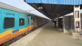 04651 Amritsar Jaynagar Clone Special Ruthlessly Skipping Azamgarh Railway Station in Fast Speed