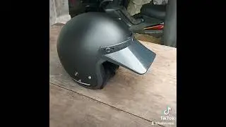 Helm Retro Hitam Dop Plus Pet Panjang