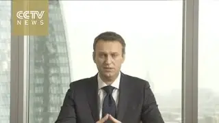 Kremlin critic Alexei Navalny announces bid for Russian presidency