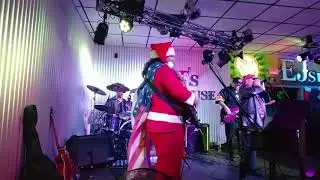 Melo D - Tush (Live) 12/23/18 - ZZ Top Cover - Far Out -   EJs Taphouse