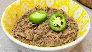 🇸🇸 Adiong | A Traditional South Sudanese Delicacy (Pounded Beef Recipe) #christmas2025 🎄