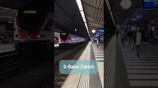 S-Bahn f&auml;hrt beim Untergrundbahnhof Museumstrasse beim HB Z&uuml;rich ab, Schweiz 2023 / #shorts