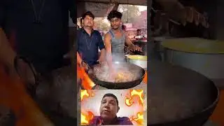 en la India cocinan metiendo las manos directamente al aceite😱🔥 #Impactante #Incre&iacute;ble #Viral