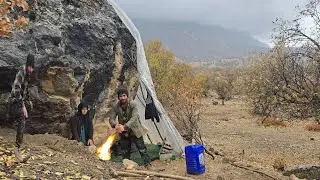 Caveman Life: Trying to Survive a Storm and Build a Safe Home in Heavy Rain