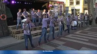 Dweilorkesten door de Tijd Part 5 Met nu De Flierefluiters