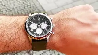 Breitling AVIATOR 8 B01 CURTISS WARHAWK AB01192A1L1X1