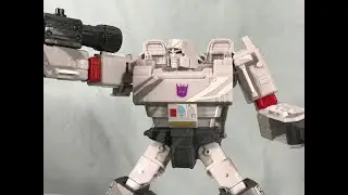 Transformers Siege Walmart Exclusive Voyager Class Classic Animation Megatron Review