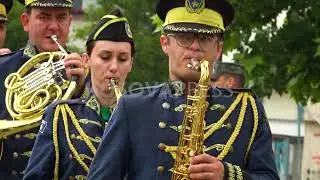 Orkestra Frymore e FSK-s&euml; performon p&euml;r Dit&euml;n e &Ccedil;lirimit