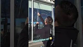 Crazy movements! 😏 #cyramaintenance#windowcleaning#moerman#unger#dropalike#follow
