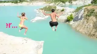Al agua con cabeza ¡¡ Peligro zambullidas !!