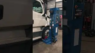 Unboxing mobile semi truck lifts || Mobile semi truck lifts || challenger mobile HD column lifts