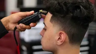 HAIRCUT TUTORIAL: RONNIE BANKS TAPER FADE | CURLY TOP | CRISPY LINE UP