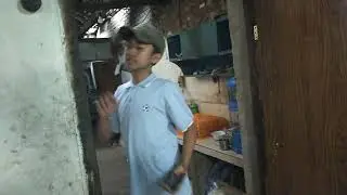 Geger Rescue ular masuk rumah warga didesa Mojorejo, Kawedanan.