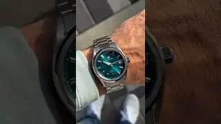The Grand Seiko SLGA025 Spring Drive watch & stunning new dial texture in a blue-green #grandseiko