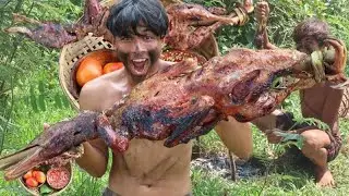 Primitive Technology - Eating Delicious- Boy find ducks cooking and Wild men eating delicious #63