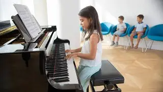 &ldquo;A Simple Piano at the Airport &mdash; Then She Blew Everyone Away&rdquo;