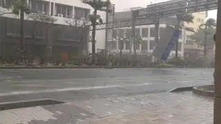 台風17号沖縄を直撃 Typhoon Jelawat Slams Okinawa