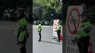 Traffic Police vs No Parking: A Bold Encounter || police #trafficpolice #police  #shortvideo #shorts