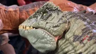 Ben and Macy explore dinosaurs