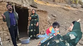 Dream of Love: Khadija's Effort to Save Hojjat