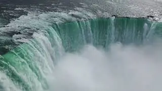 'The Roaring Symphony of Niagara Falls'! 🌊🎶