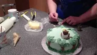 Time Lapse Novelty Cake Decorating