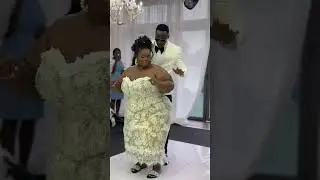 They made a grand entry #weddings 😍