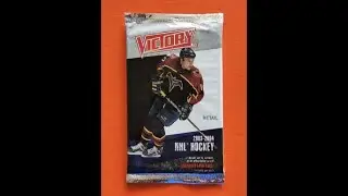 2003-04 UPPER DECK VICTORY hockey pack! Found: Ed Belfour, Brian Leetch, Martin Straka!