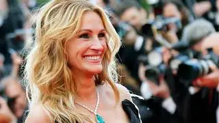 Fans Gasp as Julia Roberts&rsquo; Insane Photos Take the Spotlight